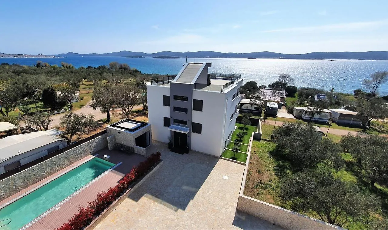 Villa Ivan Sveti Filip i Jakov 4*,